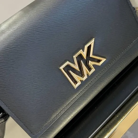 NWT Michael Kors leather MK Crossbody Bag - Picture 4 of 11